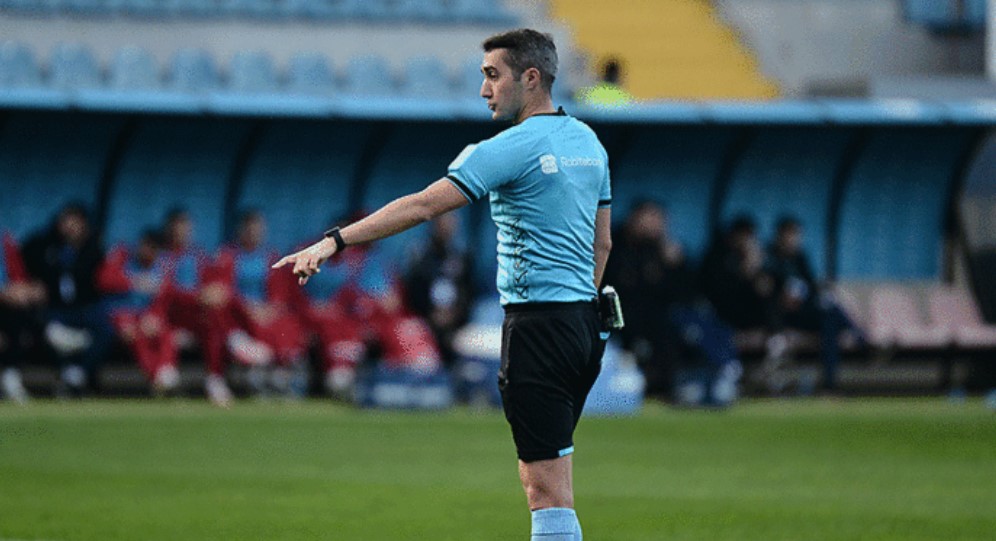Azerbaijani FIFA referee is heading to the Czech Republic