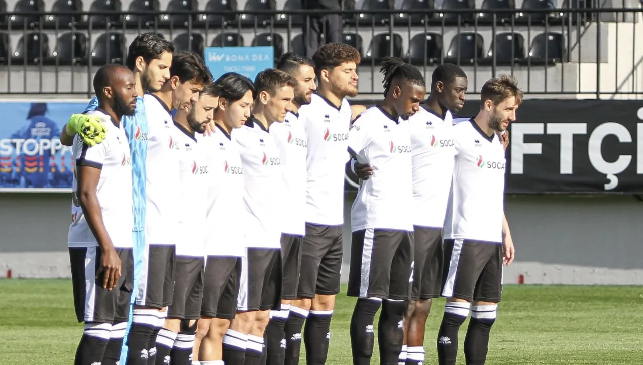 Five players to leave Neftchi  LIST