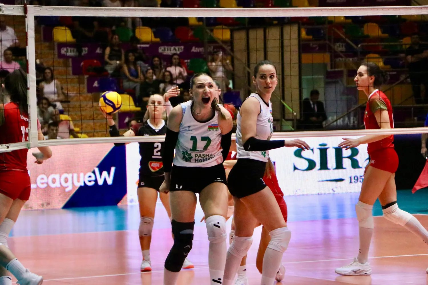 Azerbaijan womens national team defeated by Hungary