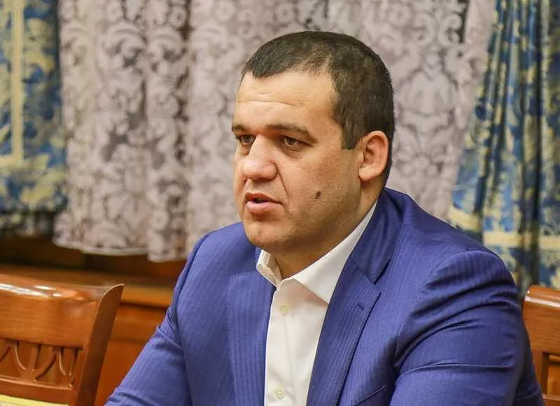 A verdict was given against a referee who treated an Azerbaijani boxer unfairly