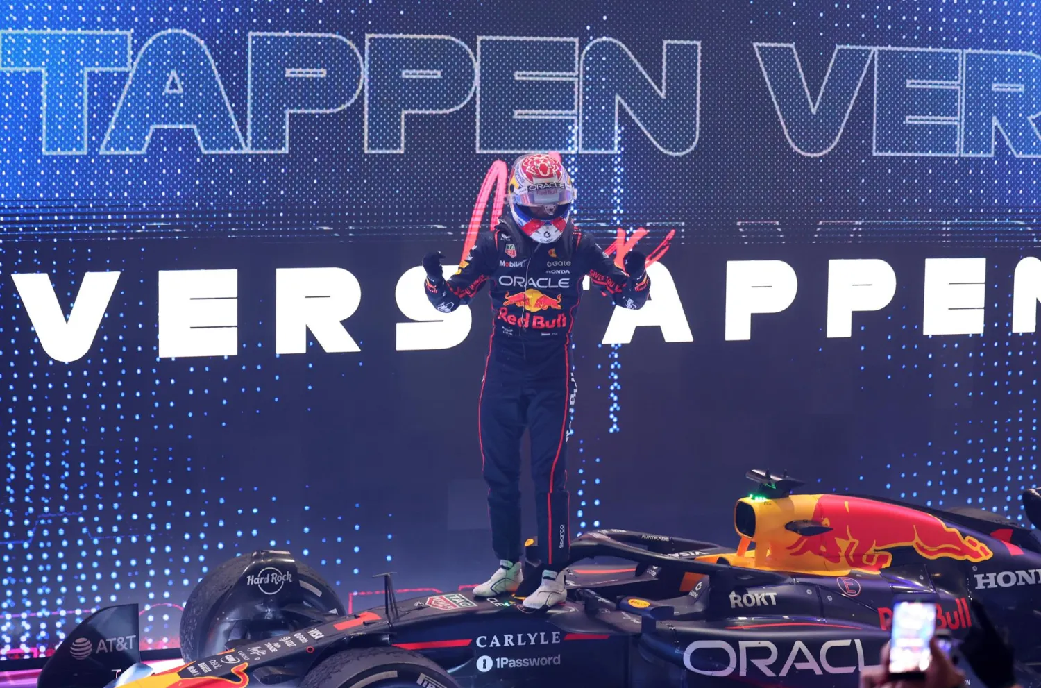 Max Verstappen wins Qatar Grand Prix  Last race of the season left