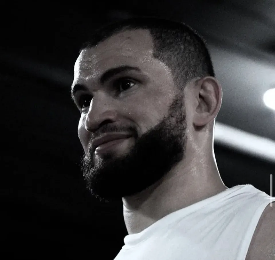 Azerbaijani Fighter Khayal Janiyev Wins Pro Boxing Debut