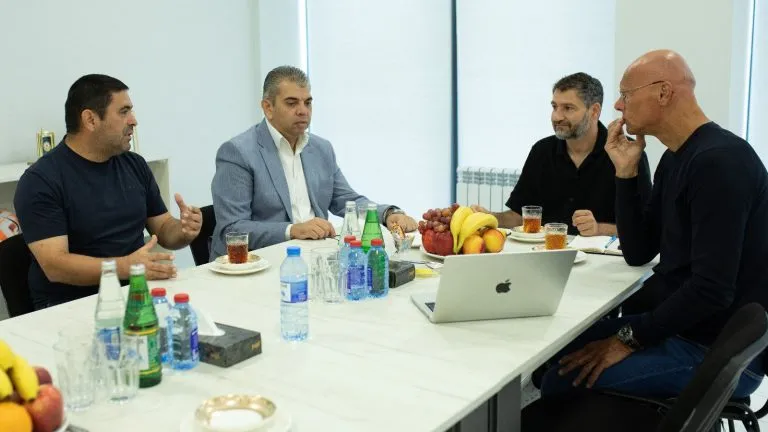 AFFA Technical Director Edmond Klaus visits Kapaz Academy