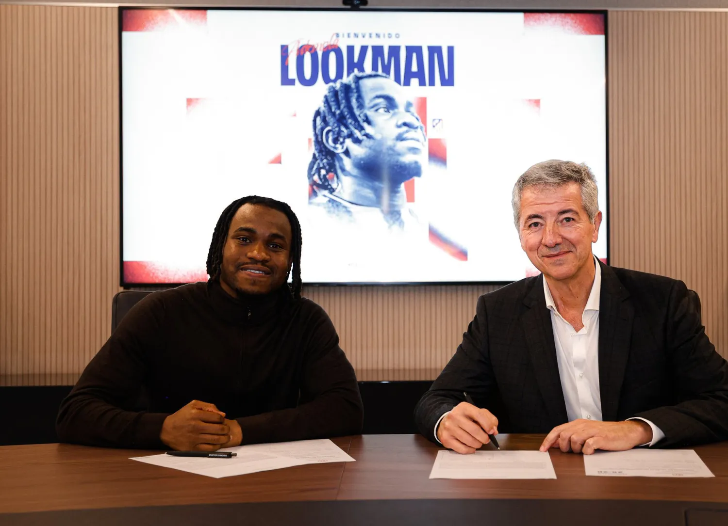 Atletiko Madrid Ademola Lukmanı transfer etdi
