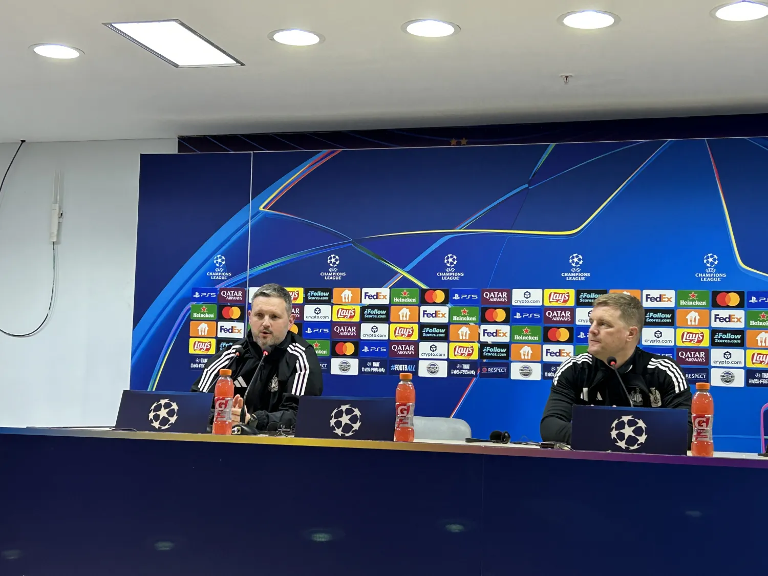 Nyukaslın baş məşqçisi Sabah bizi çətin oyun gözləyir