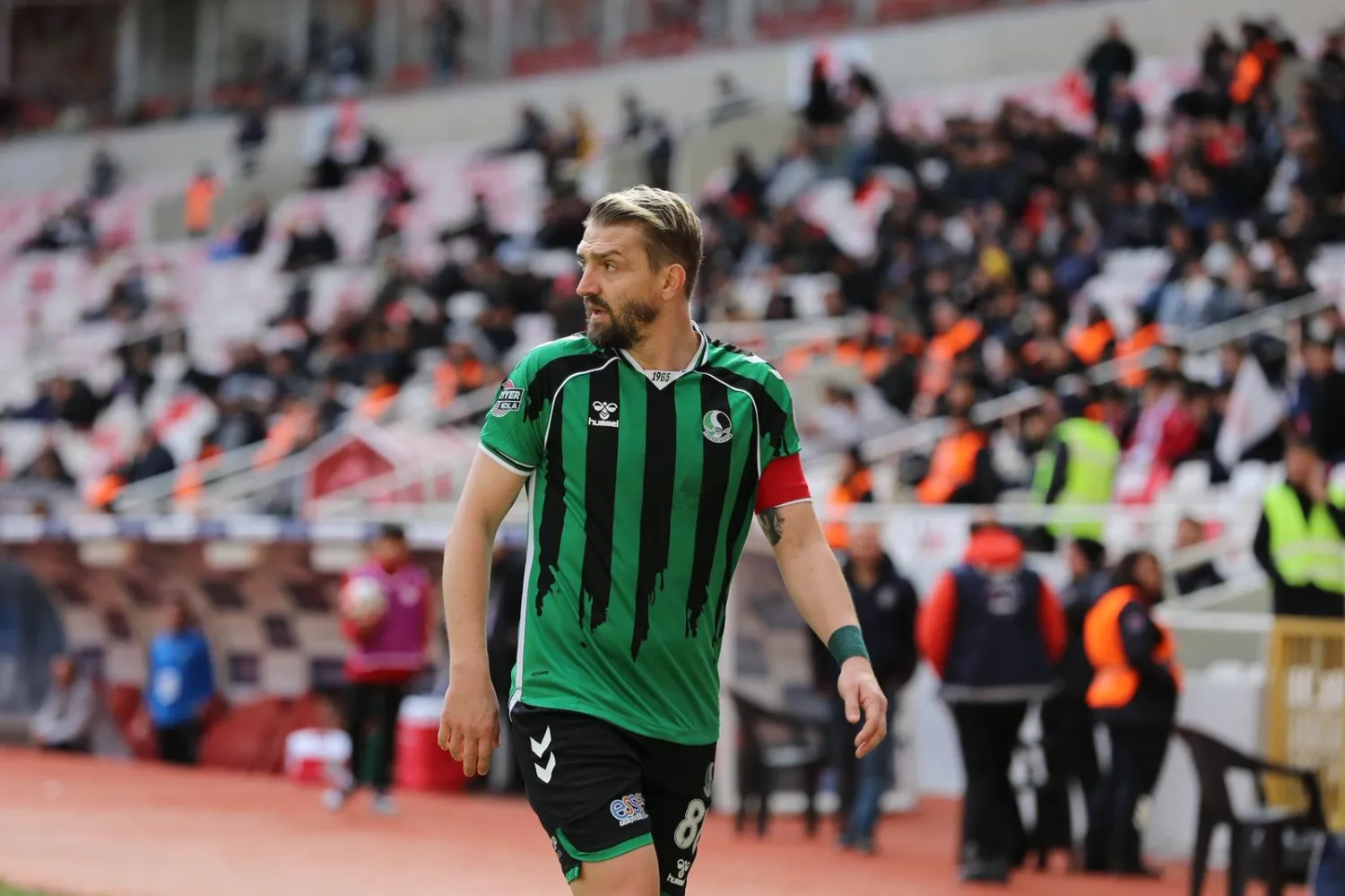 Sakaryaspor Caner Erkinlə yollarını ayırdı