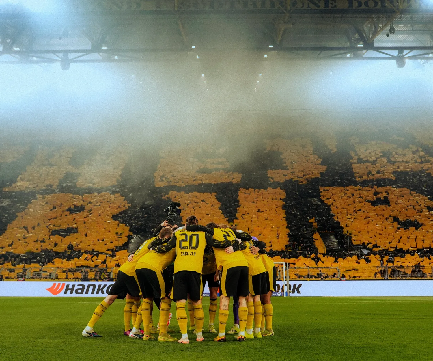 Borussia Dortmundda yayda gedə biləcək oyunçular bəlli olub