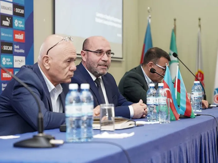 Klubların maliyyə menecerləri üçün seminar keçirildi