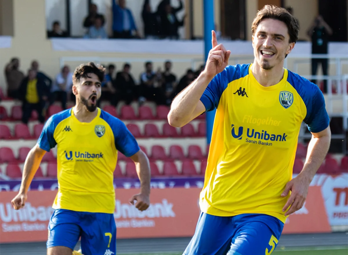 Rauf Hüseynli Qarabağın futbolçusunun uğurunu təkrarladı