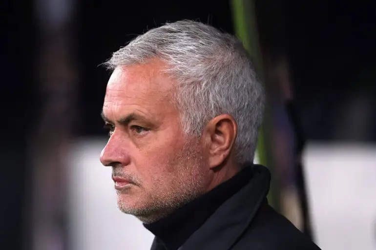 Mourinyo gəlir planlar dəyişir