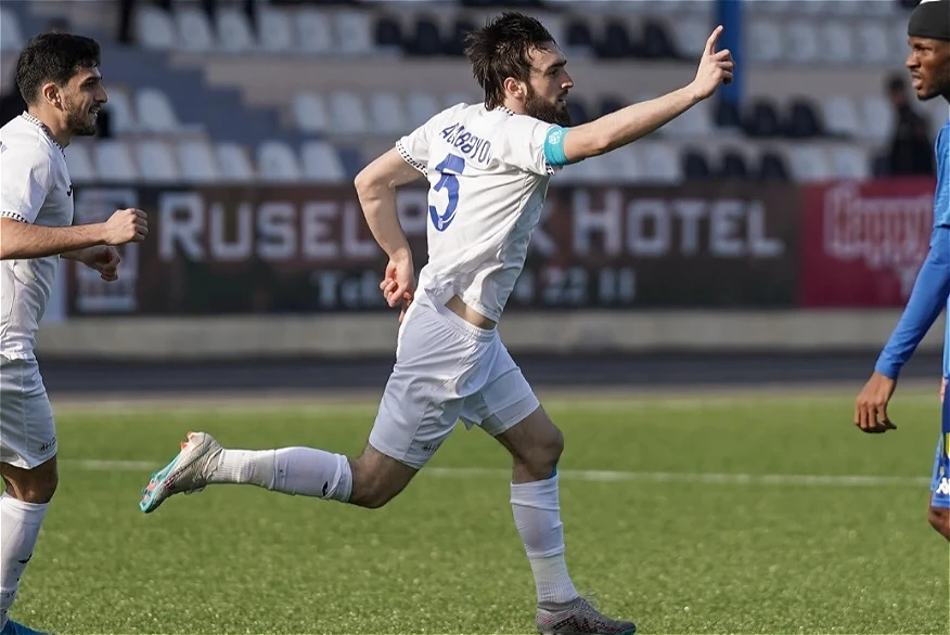 Şamaxı daha bir futbolçu ilə yollarını ayırdı