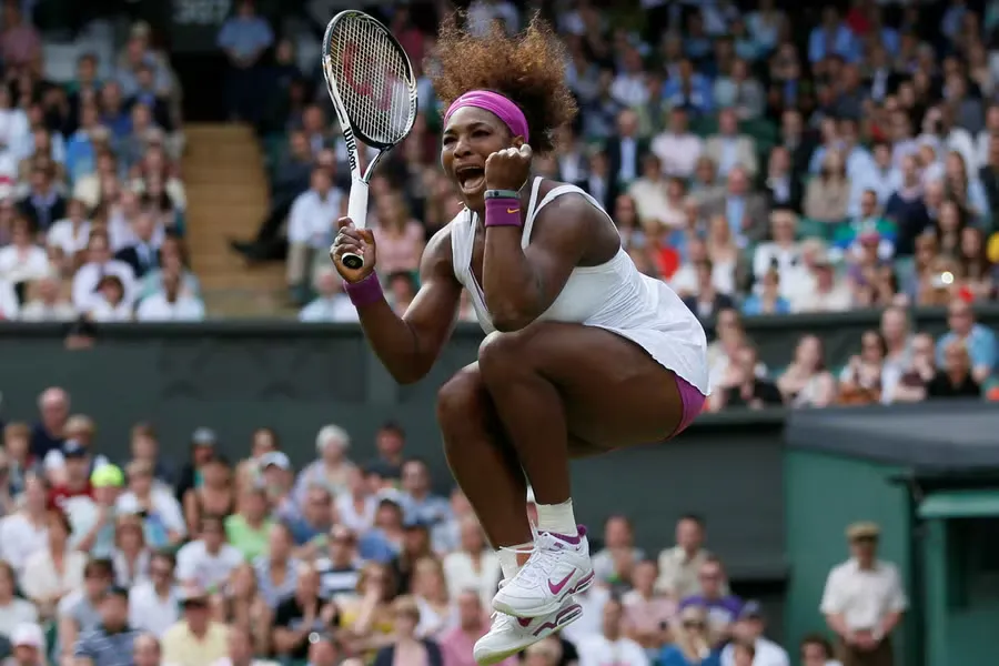Serena Vilyams  yaşında kortlara qayıdır