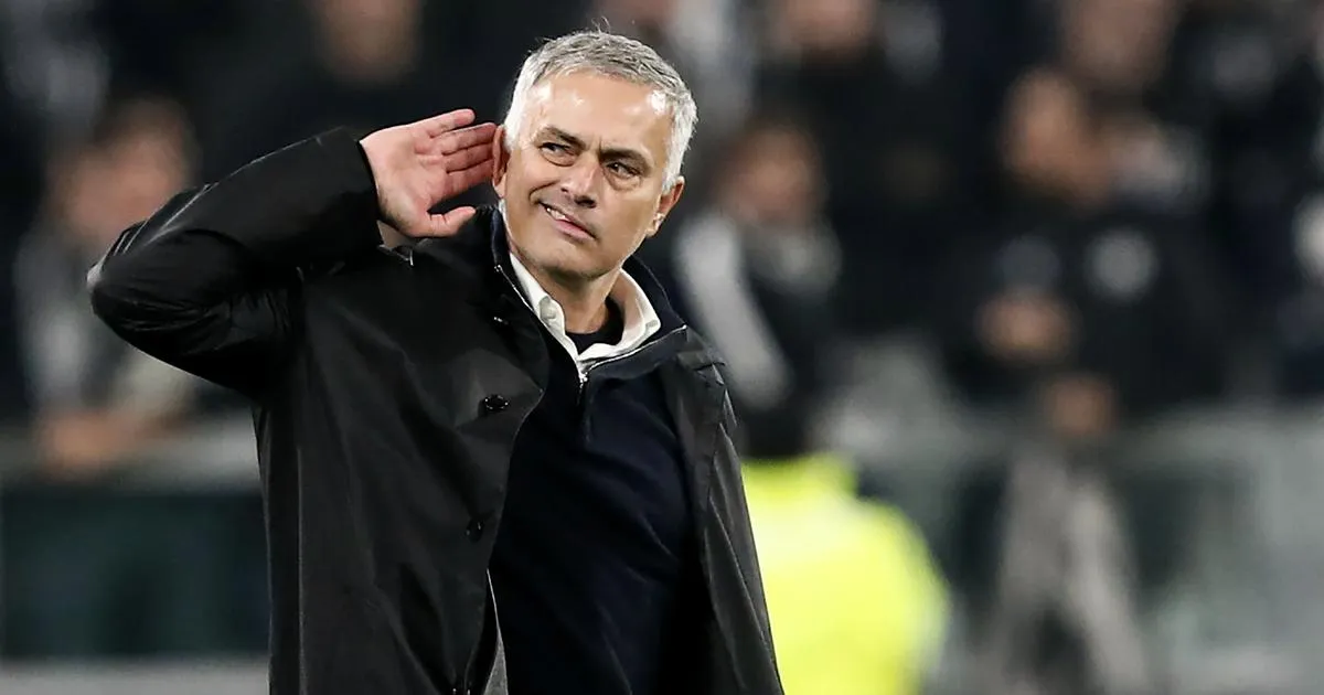 Mourinyonun Türkiyə nifrəti Ölkəni məhkəməyə verdi