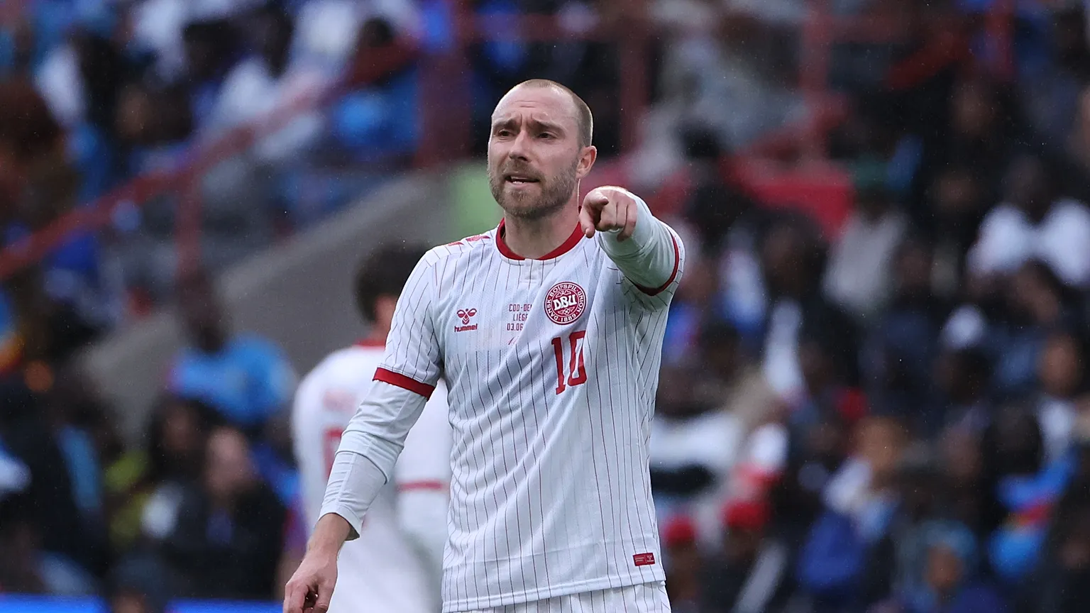 Eriksenin durumu necədir  həkimi danışdı