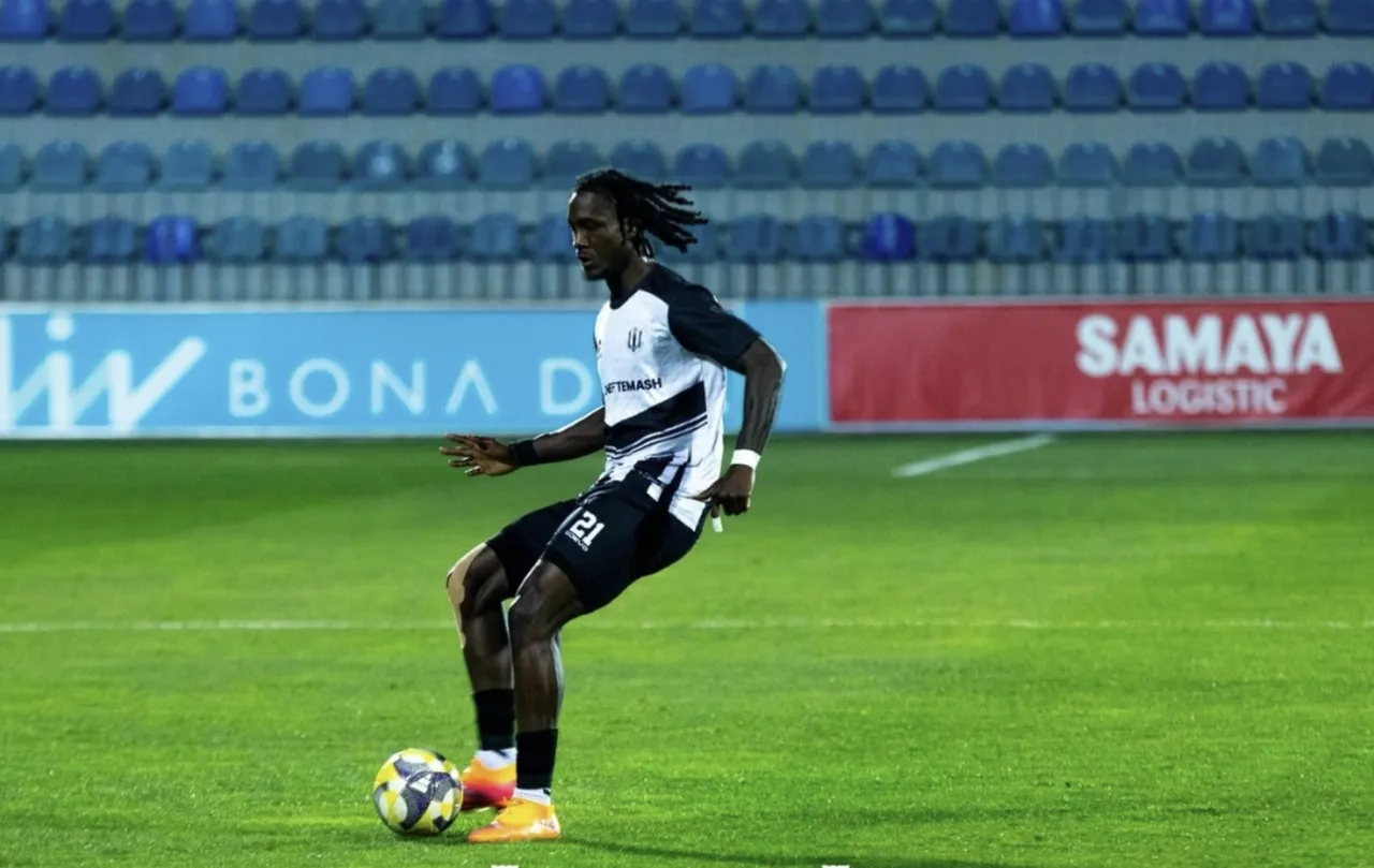 KarvanYevlaxda növbəti gediş