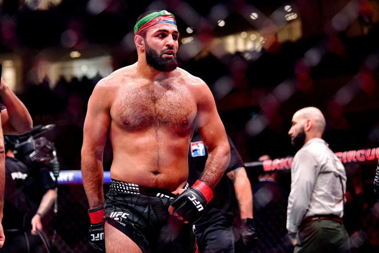 UFC Fight Night Baku Tahir Abdullayev vaxtından əvvəl qələbə qazandı