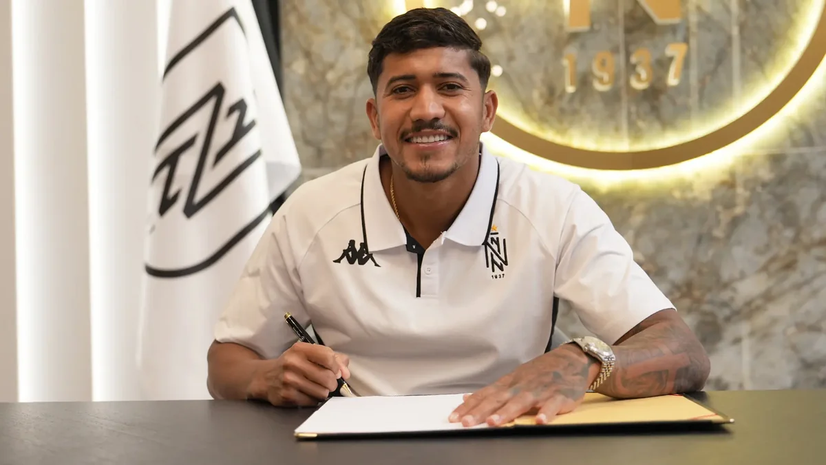 Neftçi Freddi Varqas transferini açıqladı