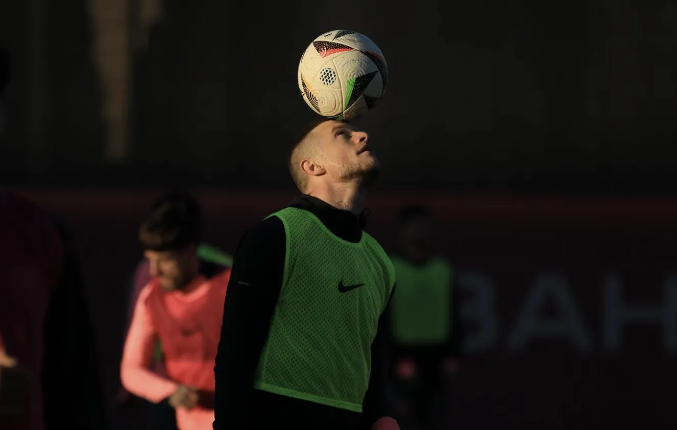 Azərbaycan millisində forma geyinmiş futbolçu Macarıstan klubunda  RƏSMİ