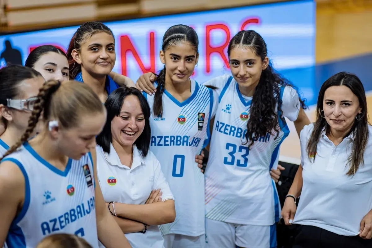 U Avropa çempionatı Qızlardan ardıcıl ikinci qələbə