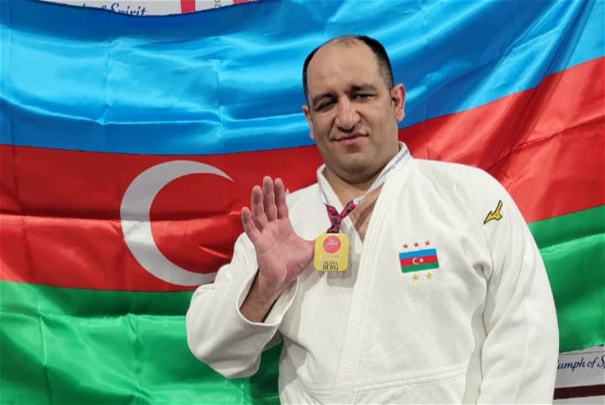 İlham Zəkiyev cu dəfə Avropa çempionu oldu