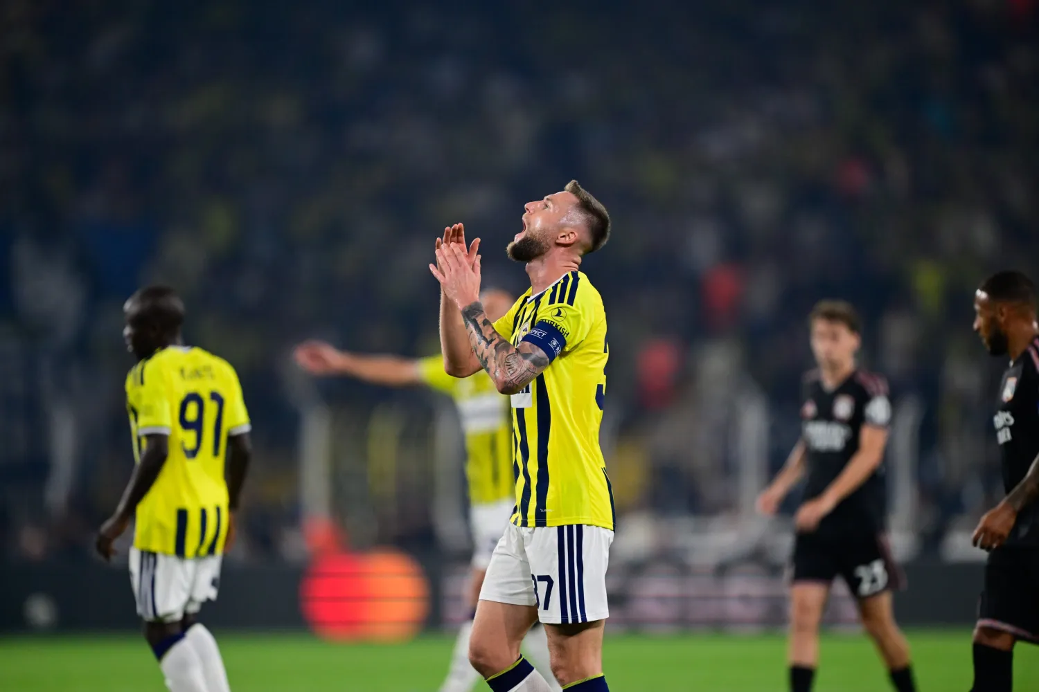 Fənərbağçadan Çempionlar Liqasında arzuolunmaz rekord
