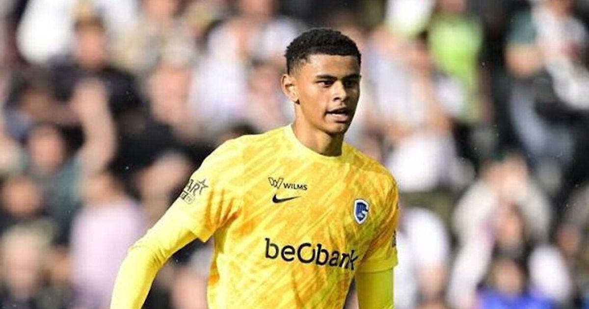 Liverpul  yaşlı qapıçı transfer edir