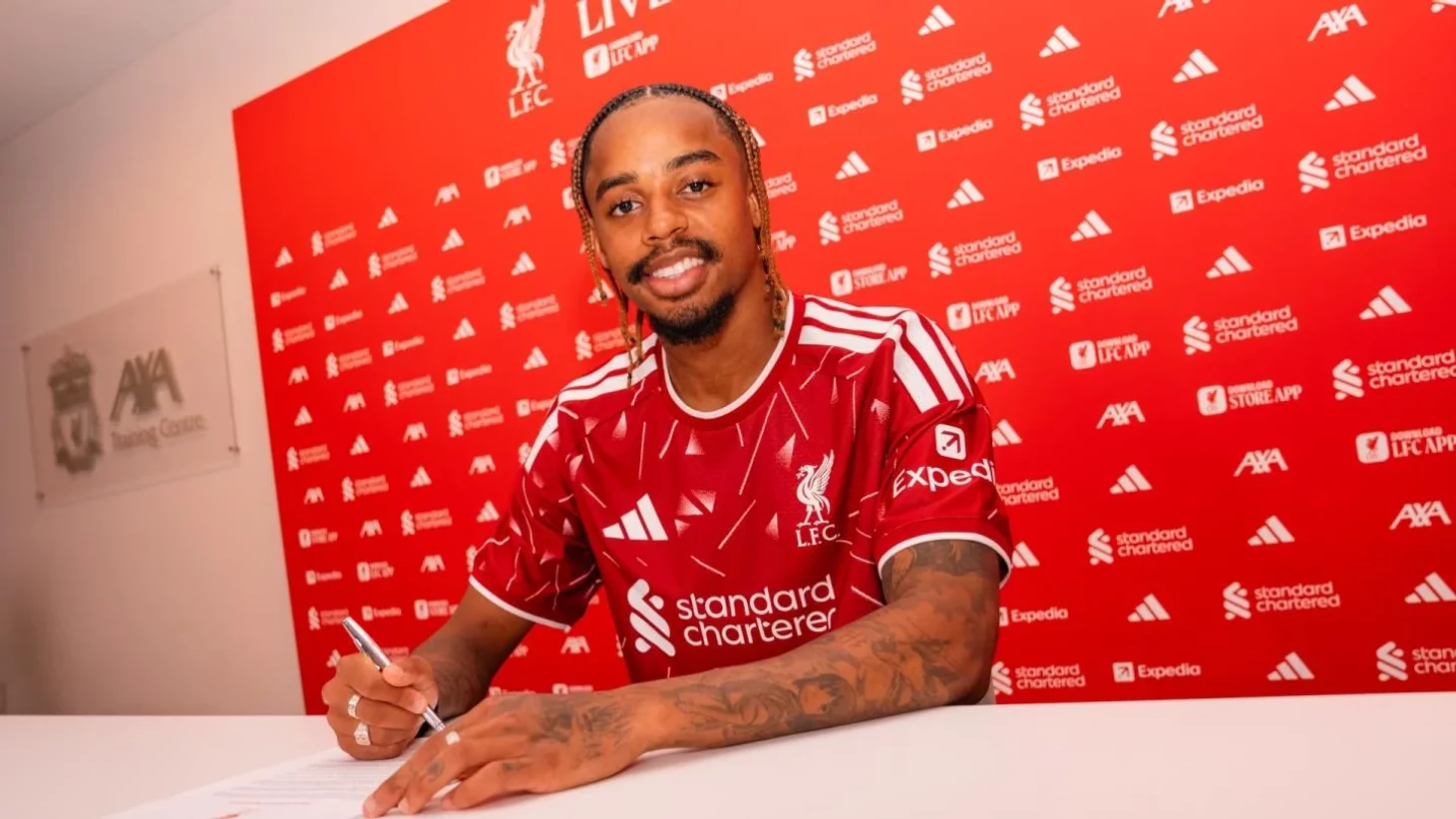 Liverpuldan  milyonluq transfer