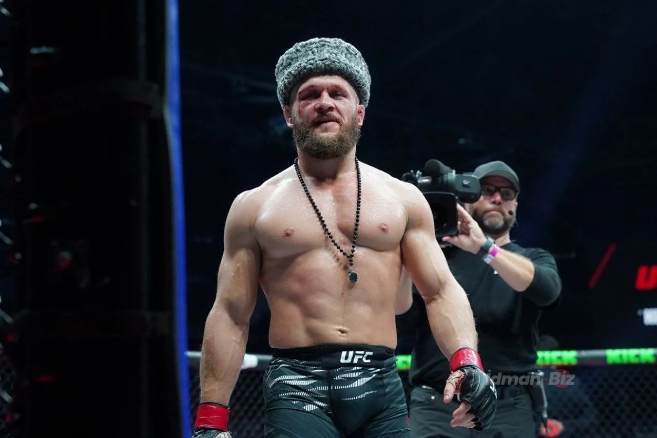 UFC reytinqlərində dəyişikliklər Fiziyev ilk onluğa qayıdıb