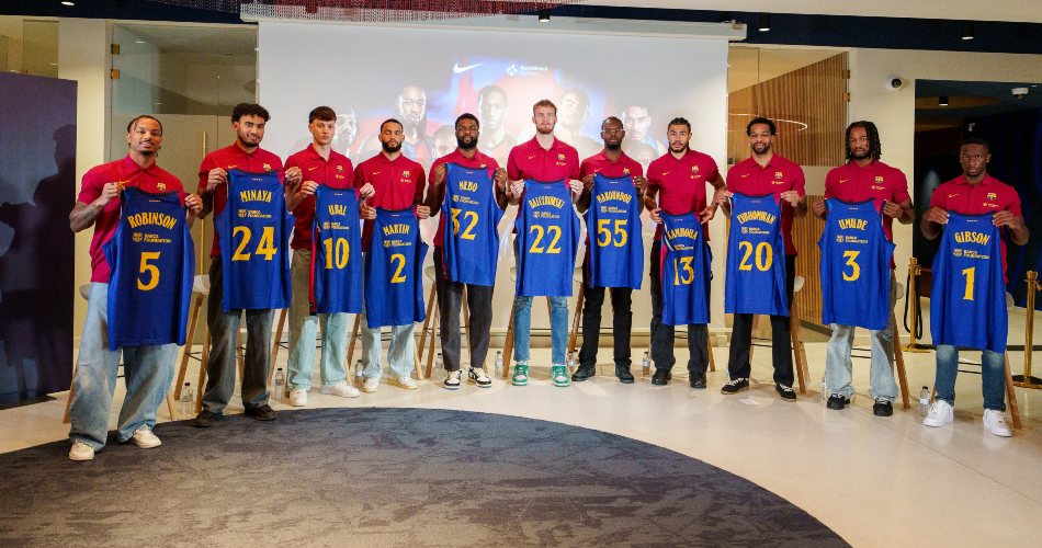 Barselona yeni transferlərini rəsmi təqdim etdi