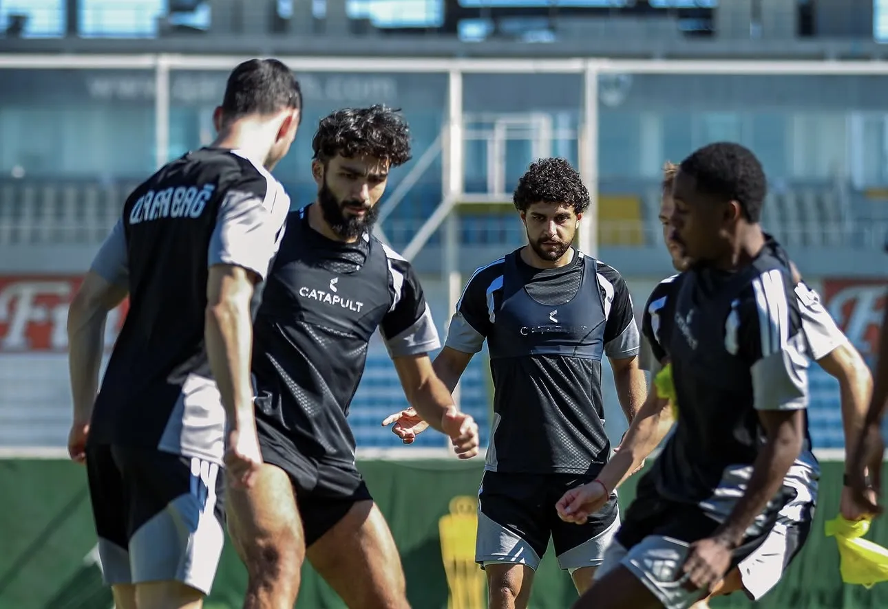 Liderlik uğrunda duel Zirə Qarabağı qəbul edir