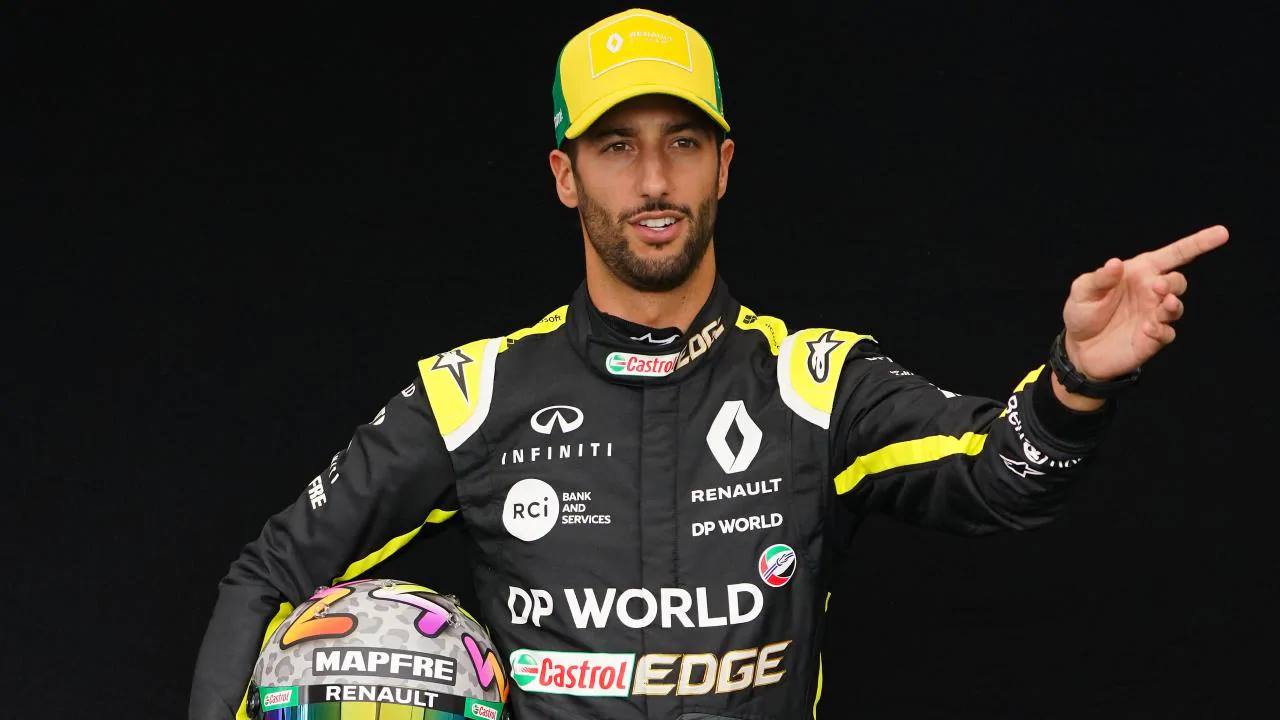 Daniel Rikkardo McLarenlə uzunmüddətli müqavilə imzaladı