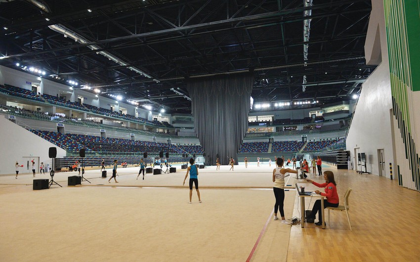 Bakıda gimnastika zalı sökülür
